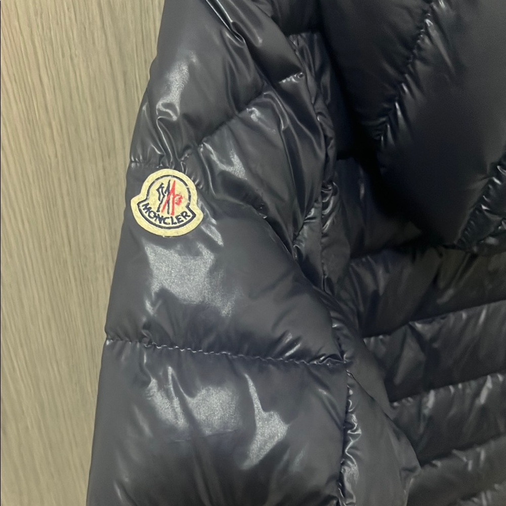 Moncler - Picture 3 of 3
